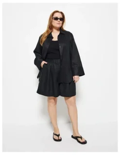 Commonry Lucie Short in Black