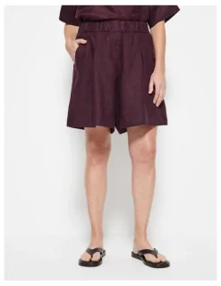 Commonry Lucie Short in Plum