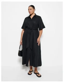 Commonry Linen Dress in Black