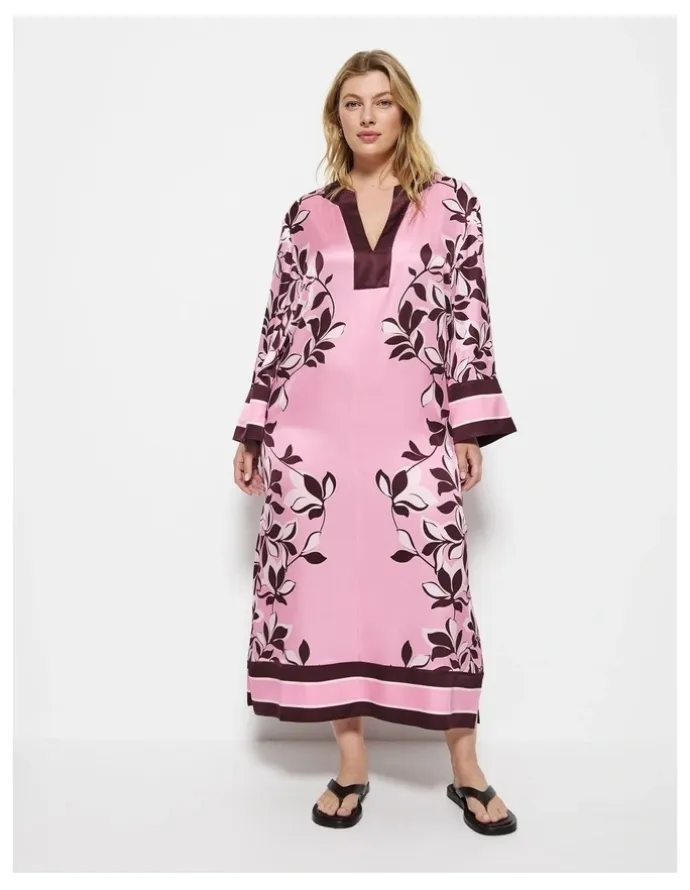 Commonry Natalia Dress in Pink Floral