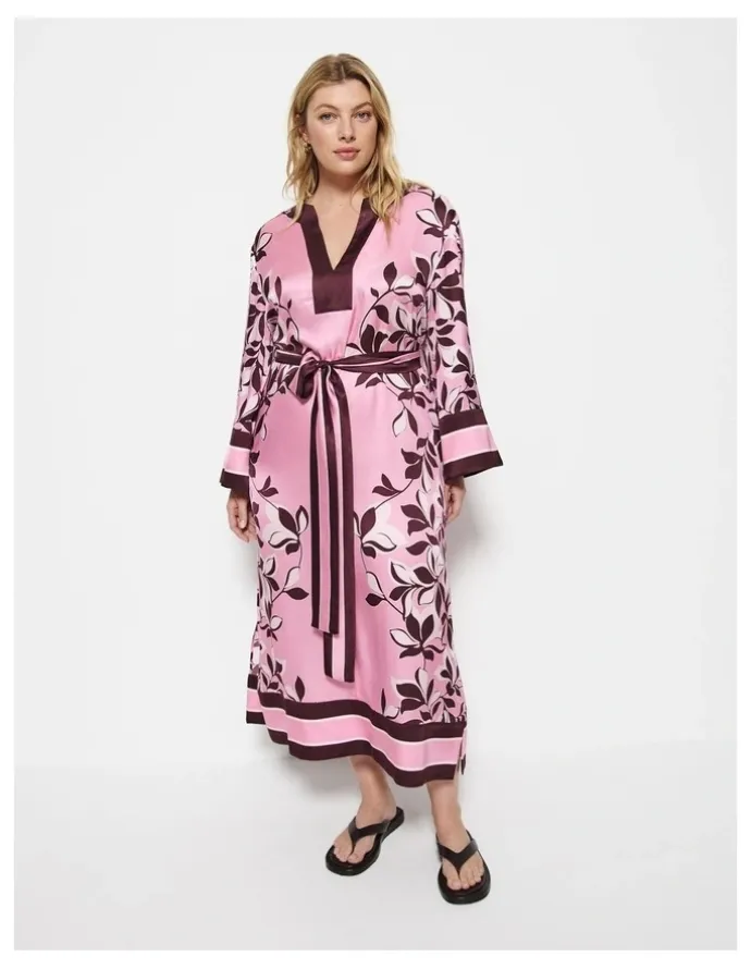 Commonry Natalia Dress in Pink Floral