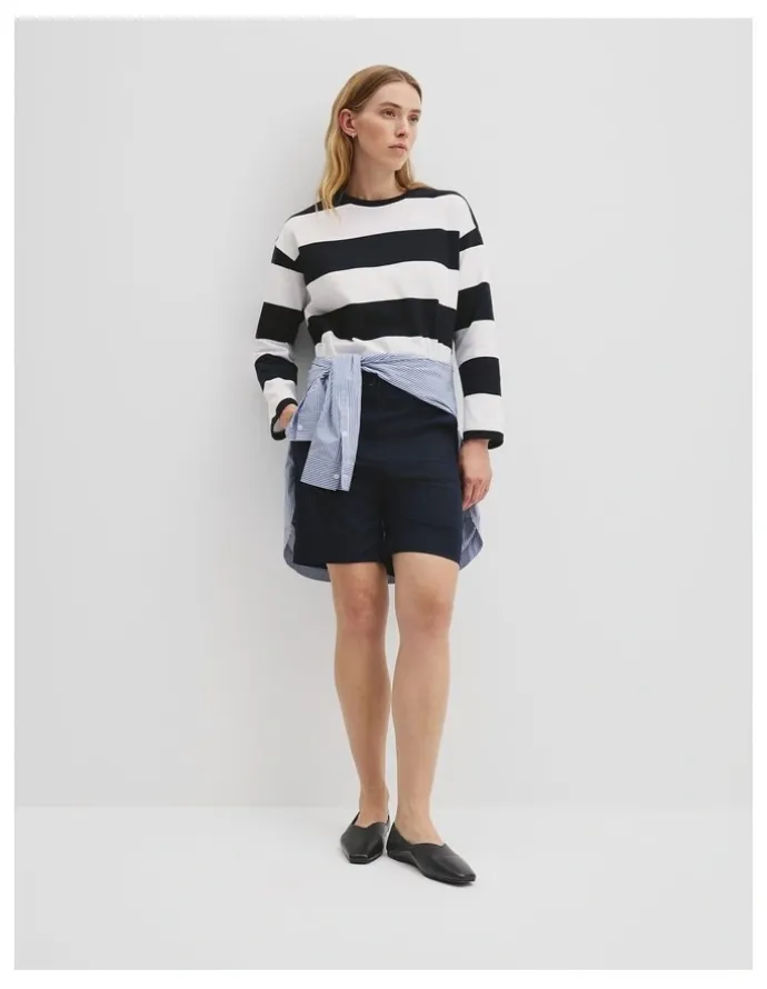 Country Road Australian Cotton Twill Walk Short in Ink