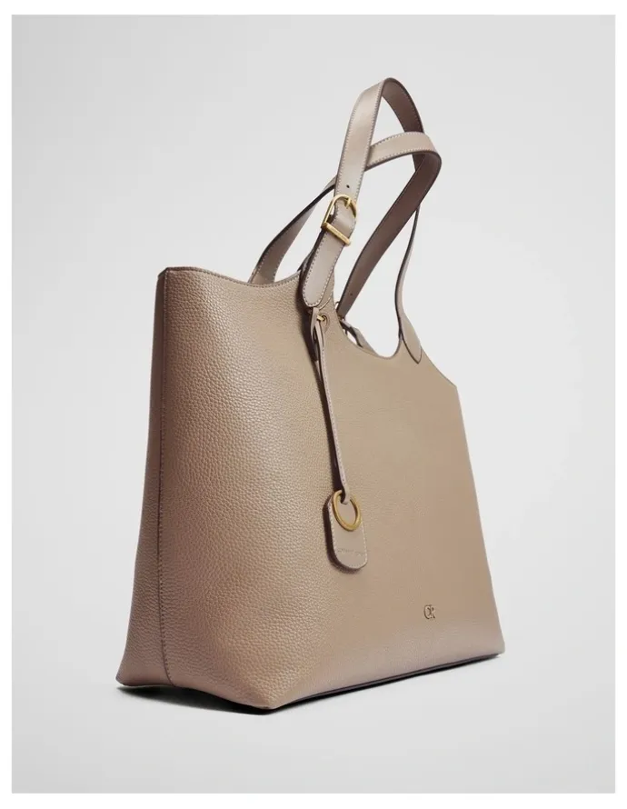 Country Road Country Road Buckle Tote Bag in Fawn