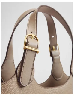 Country Road Country Road Buckle Crossbody Bag in Fawn