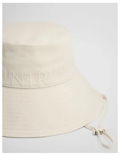 Country Road Cr Bucket Hat in Pebble