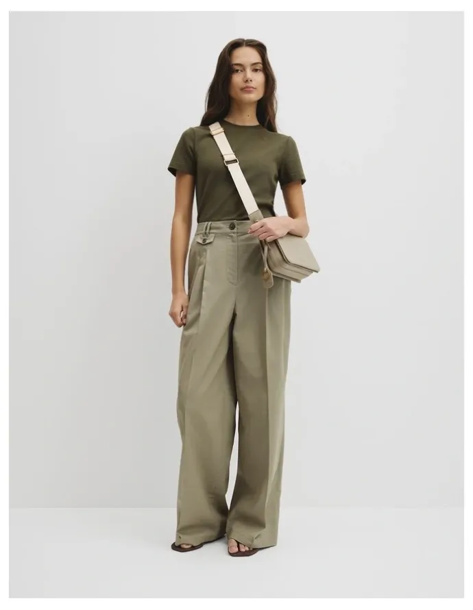 Country Road Cr Foldover Crossbody Bag in Light Sage