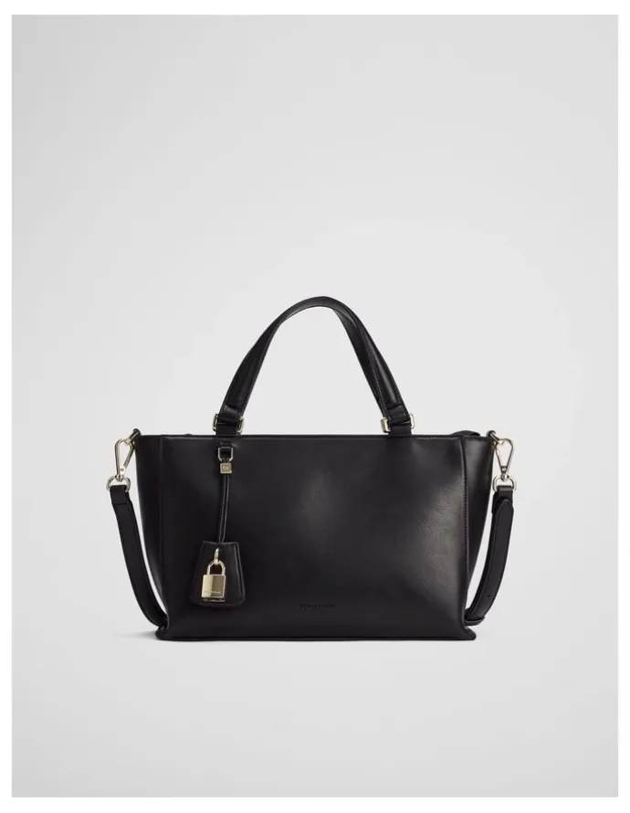 Country Road Cr Lock Crossbody Bag in Black