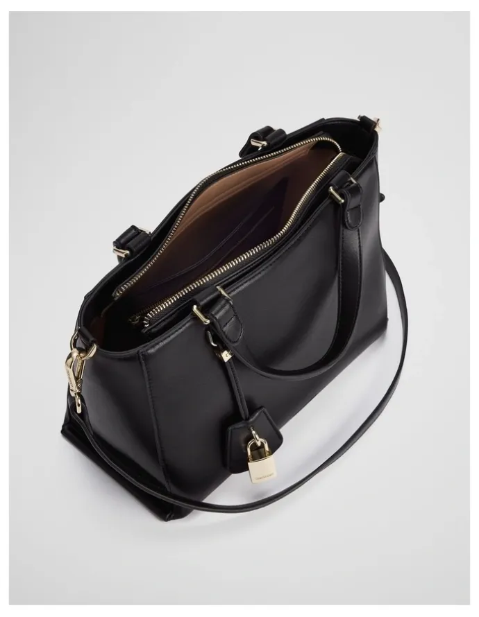 Country Road Cr Lock Crossbody Bag in Black