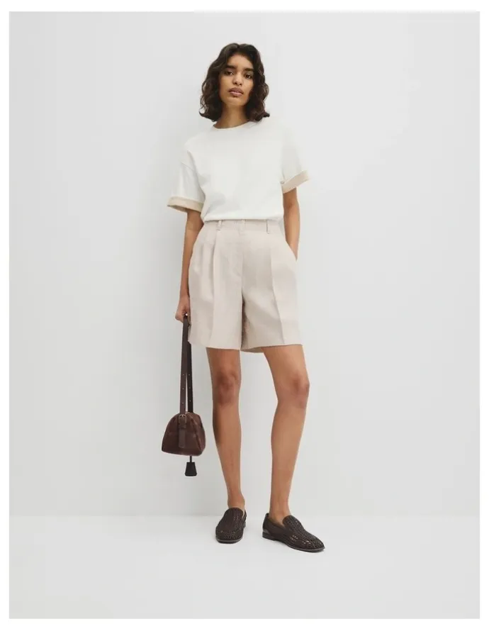 Country Road Cuff Sleeve T-shirt in Antique White