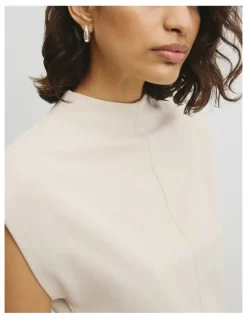 Country Road Extend Shoulder Top in Almond