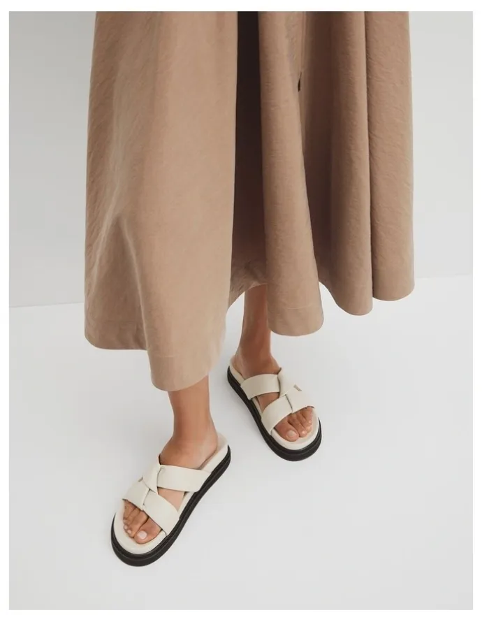 Country Road Katia Slide in Antique White