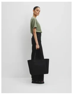 Country Road Knit Shopper in Black