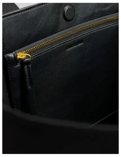 Country Road Knit Shopper in Black