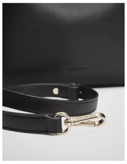 Country Road Middle Zip Crossbody Bag in Black