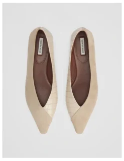 Country Road Norah Spliced Ballet in Buff