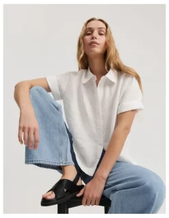 Country Road Organically Grown Linen Short Sleeve Shirt in White