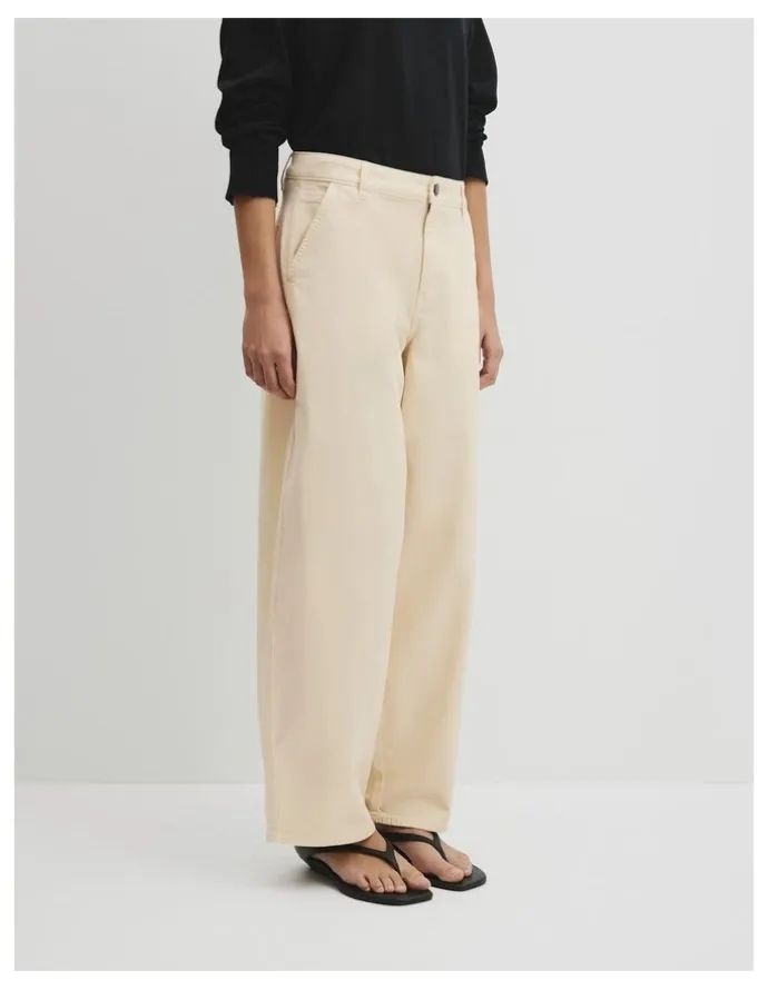 Country Road Relaxed Chino in Cashew