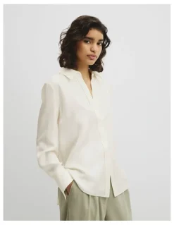 Country Road Silk Shirt in Antique White