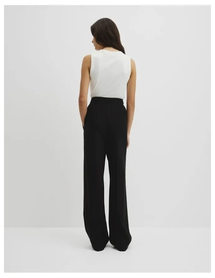 Country Road Sport Pant in Black