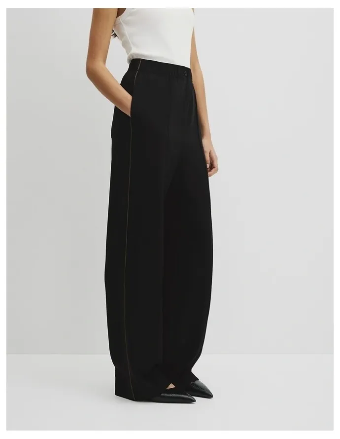 Country Road Sport Pant in Black