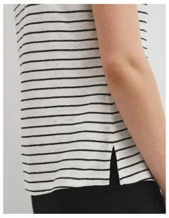 Country Road Stripe Scoop Neck T-shirt in White