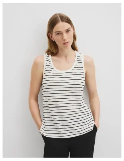 Country Road Stripe Scoop Neck T-shirt in White