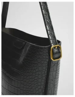 Country Road Structured Bucket Bag in Black