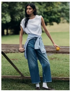 Country Road Textured Short Sleeve Slub T-shirt in White