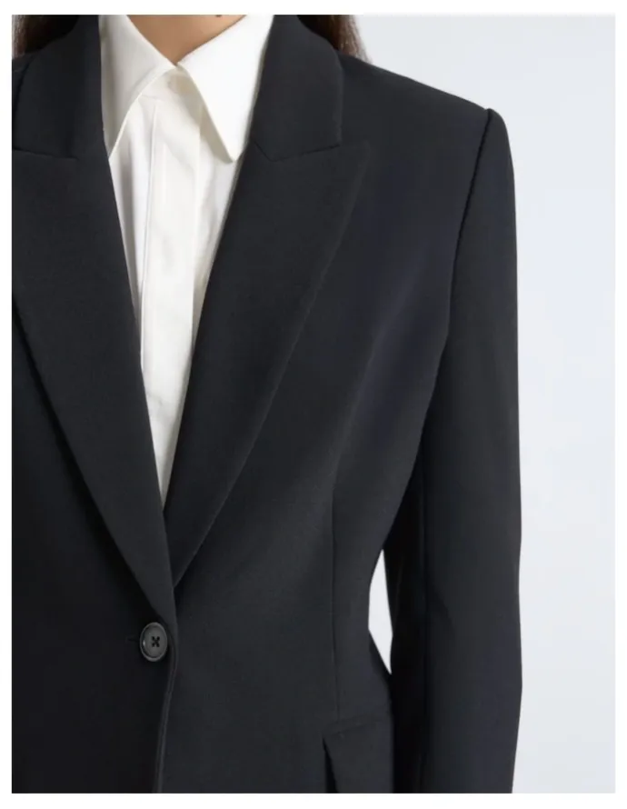 Cue Crepe Boyfriend Blazer