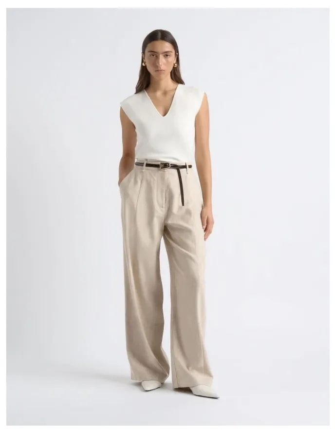 Cue High Waisted Barrel Leg Pant