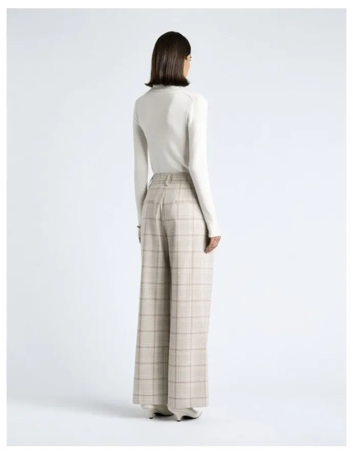 Cue Merino Turtle Neck Ribbed Knit in White