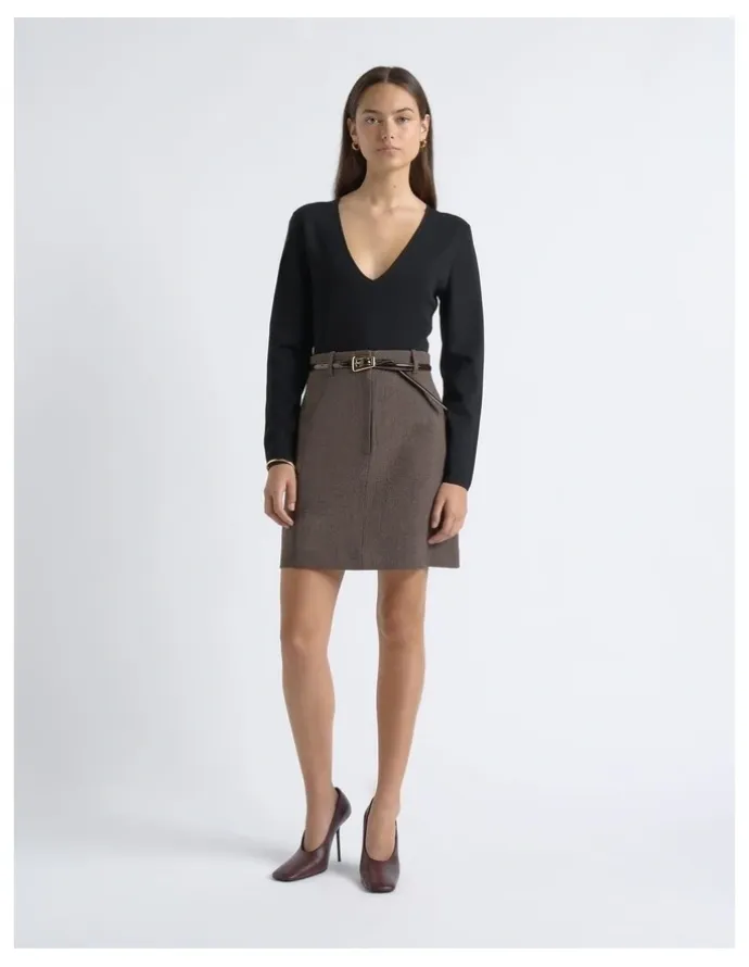 Cue Milano Long Sleeve V Neck Knit