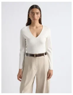 Cue Milano Long Sleeve V Neck Knit