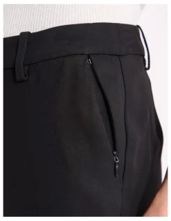 David Lawrence Edna Tapered Pant in Black