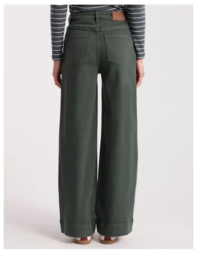 David Lawrence Lily Straight Leg Pant in Nori Green