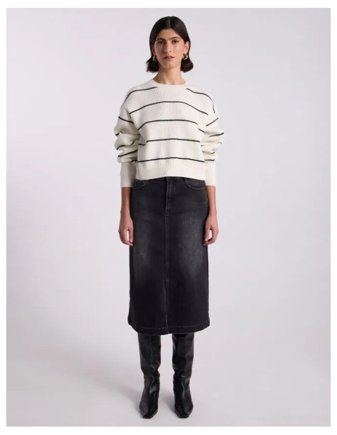 David Lawrence Nova Crop Merino Knit in Black Stripe