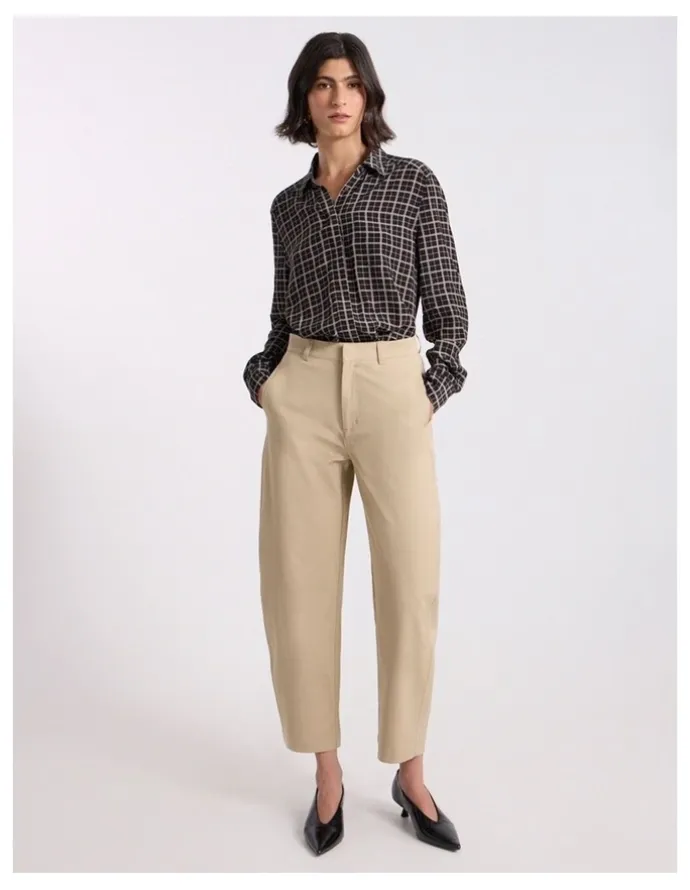 David Lawrence Sadie Crop Pant in Tawny