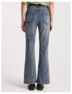 David Lawrence Shandie Kick Flare Jean in Antique Wash