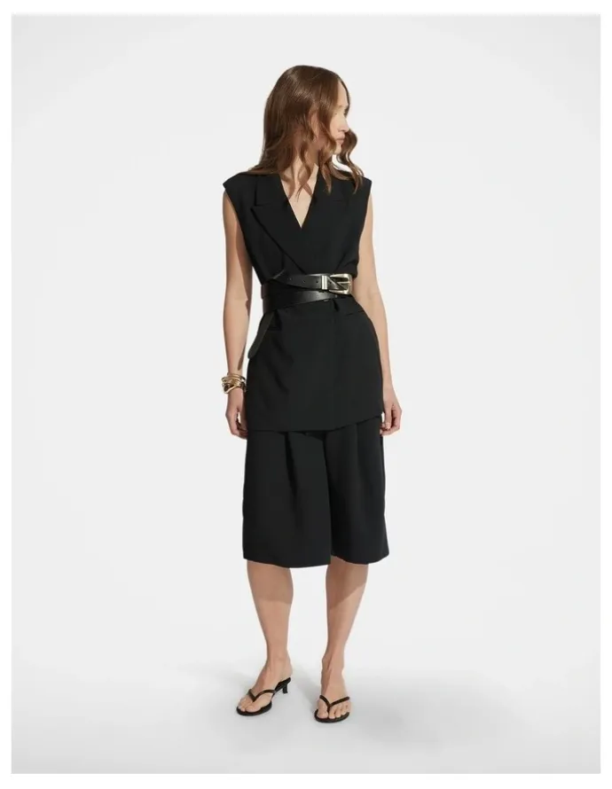 DECJUBA Annabelle Longline Short in Black