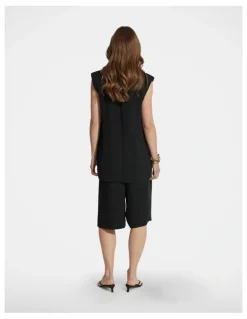 DECJUBA Annabelle Longline Short in Black