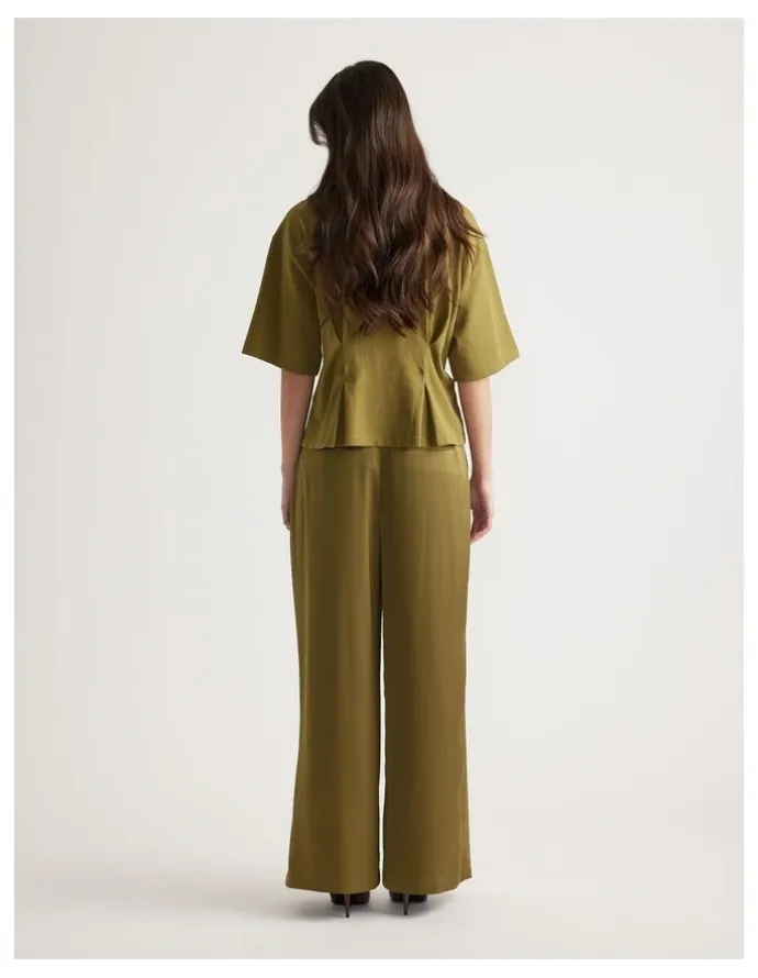 Decjuba Lainey Structured Tee