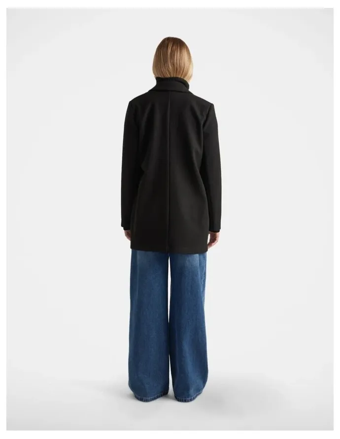 Decjuba Mid Length Felt Coat in Black
