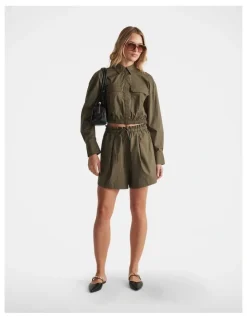 DECJUBA Rey Drawstring Shorts in Green