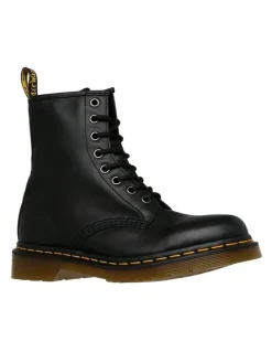 Dr Martens 1460 8 Eye Boots in Nappa Black
