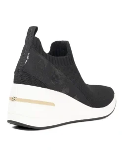 Dune London Elevates Knit Runner In Black