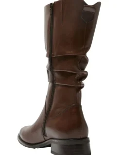 Easy Steps Adam Leather Boots in Brown