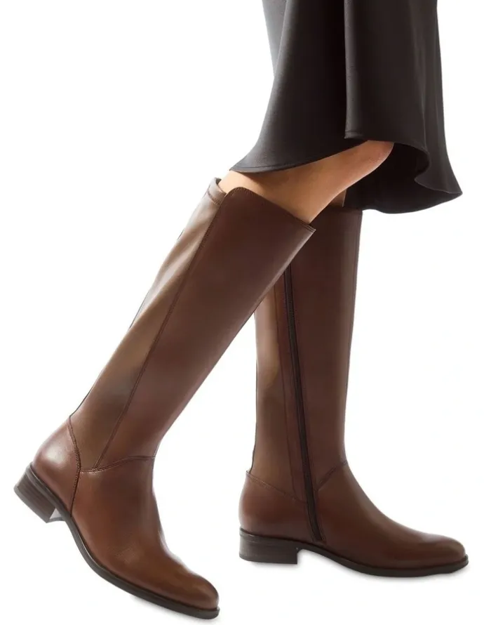 Easy Steps Alastair Glove Boot in Brown