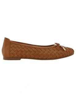 Easy Steps Alison Leather Flat Shoes in Tan Weave