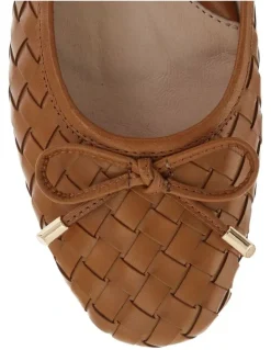 Easy Steps Alison Leather Flat Shoes in Tan Weave