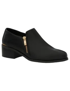 Easy Steps Argyle Boots in Black Leather